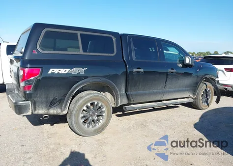 2021 Nissan Titan Pro-4X 4X4 z USA, uszkodzony, nr VIN 1N6AA1ED0MN516254